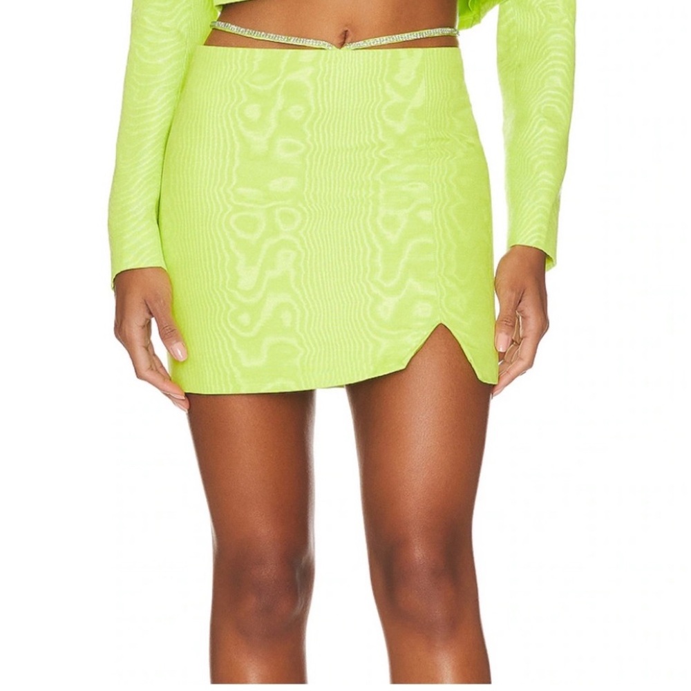 Hannah Mini Skirt in Apple Green
CAMILA COELHO ALTERED TO XXS